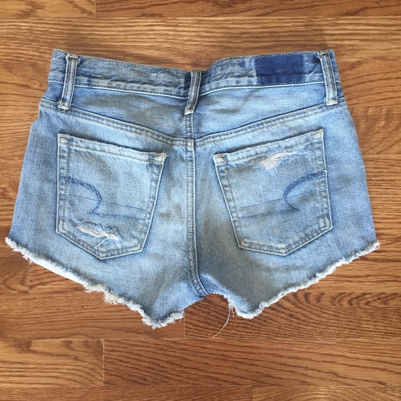 American Eagle Vintage Hi-Rise Shorts - Picture 2 of 3